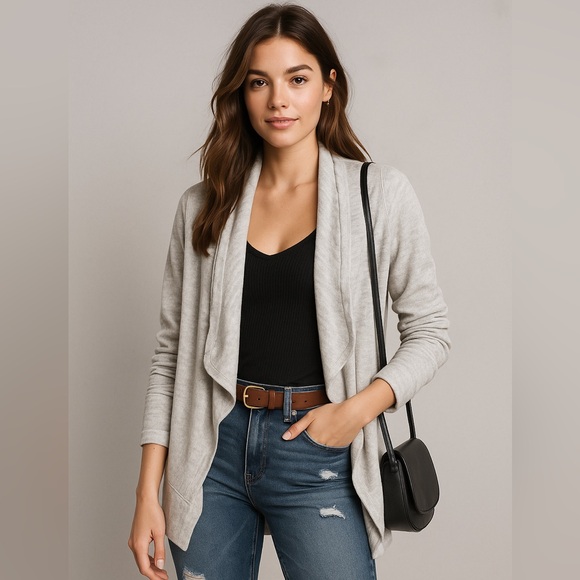 Abercrombie & Fitch Soft A&F Gray Cardigan Sweater with Waterfall Collar size M - Picture 1 of 9